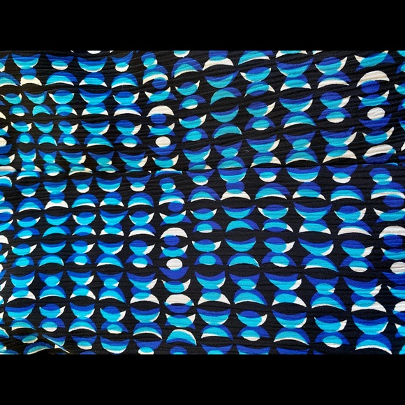 Notations 2-in-1 Blouse + Tank Top - Picture 3 of 10